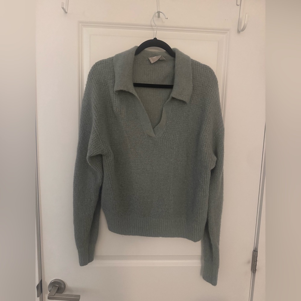 Collared V-Neck Women's Sweater - Sage Green - Picture 2 of 2